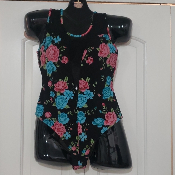 Love Tops - Floral Bodysuit